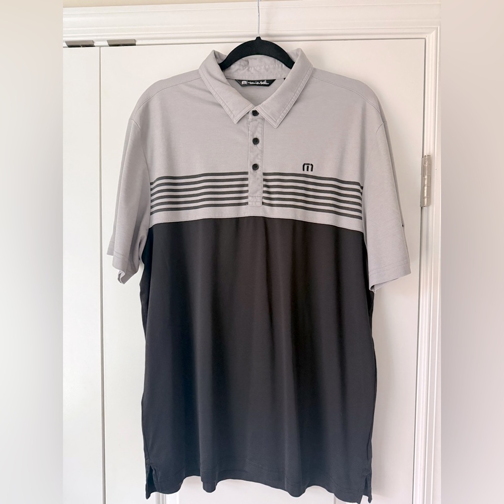 TRAVIS MATHEW Streamsong Black Golf Course Men’s Polo | Black/Grey Size XL